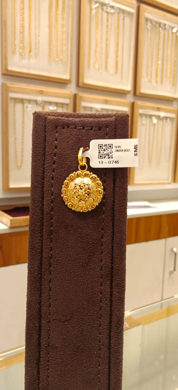 Single Hook Dollar